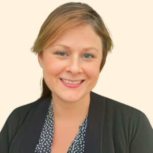 Nora Ochoa, Therapist