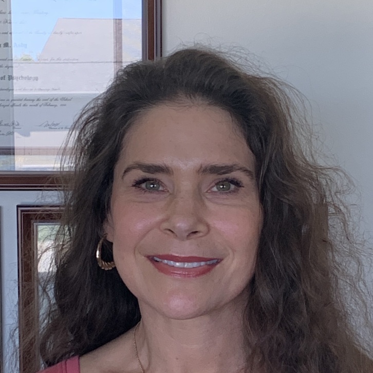 Lura Asby, Psychologist