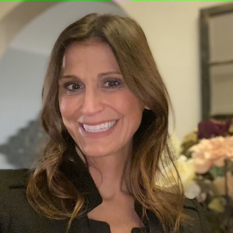 Psychologist and Therapist in Mequon, Wisconsin, Theoni Calvert