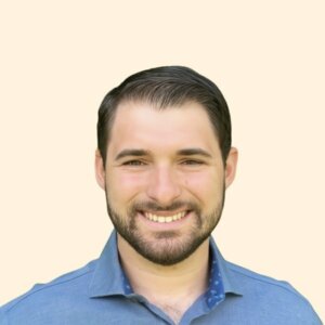 Nestor Castellon, Therapist