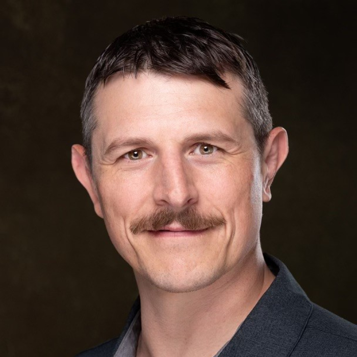 Therapist in Tigard, Oregon, Glenn Tinghitella, Therapist Lifestance