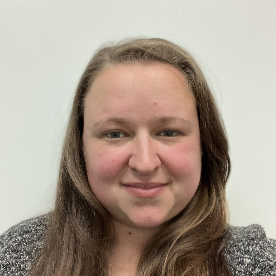 Therapist in Bothell, Washington, Holly Bahnick, LMHC