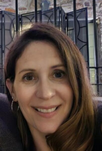 Lauren Cogan, Therapist
