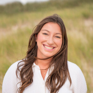 Shannon Lamprecht, Therapist