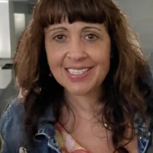 Stacy Kontur, Therapist
