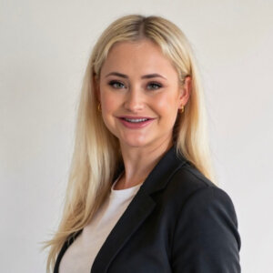 Mariel Feld, Therapist