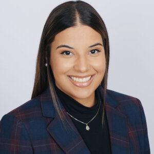 Dr. Yauris Romero, Therapist
