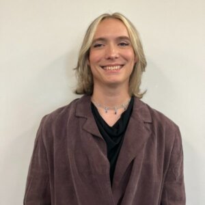 Carlie Hileman, Therapist