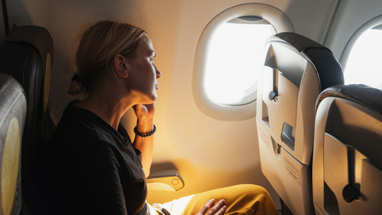 How To Get Over Fear of Flying: A Therapist’s Perspective
