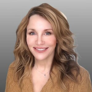 Jennifer Parlapiano, Therapist
