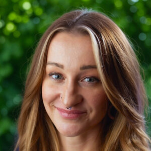 Sarah Reynierse, Therapist