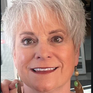 Caroline M Thomas, Therapist