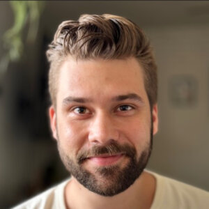 Aidan Kronmiller, Therapist
