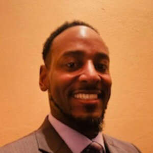 Stephen D Glover, Therapist