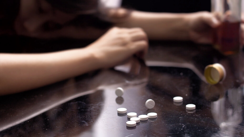 Lorazepam Mania: How “White Lotus” Put This Anxiety Drug in the Spotlight