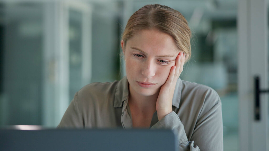 Overcoming Self-Criticism: How to Unhook from Negative Thoughts