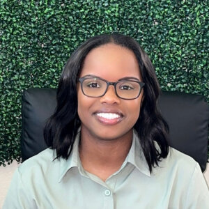 Crystal Willis, Intern
