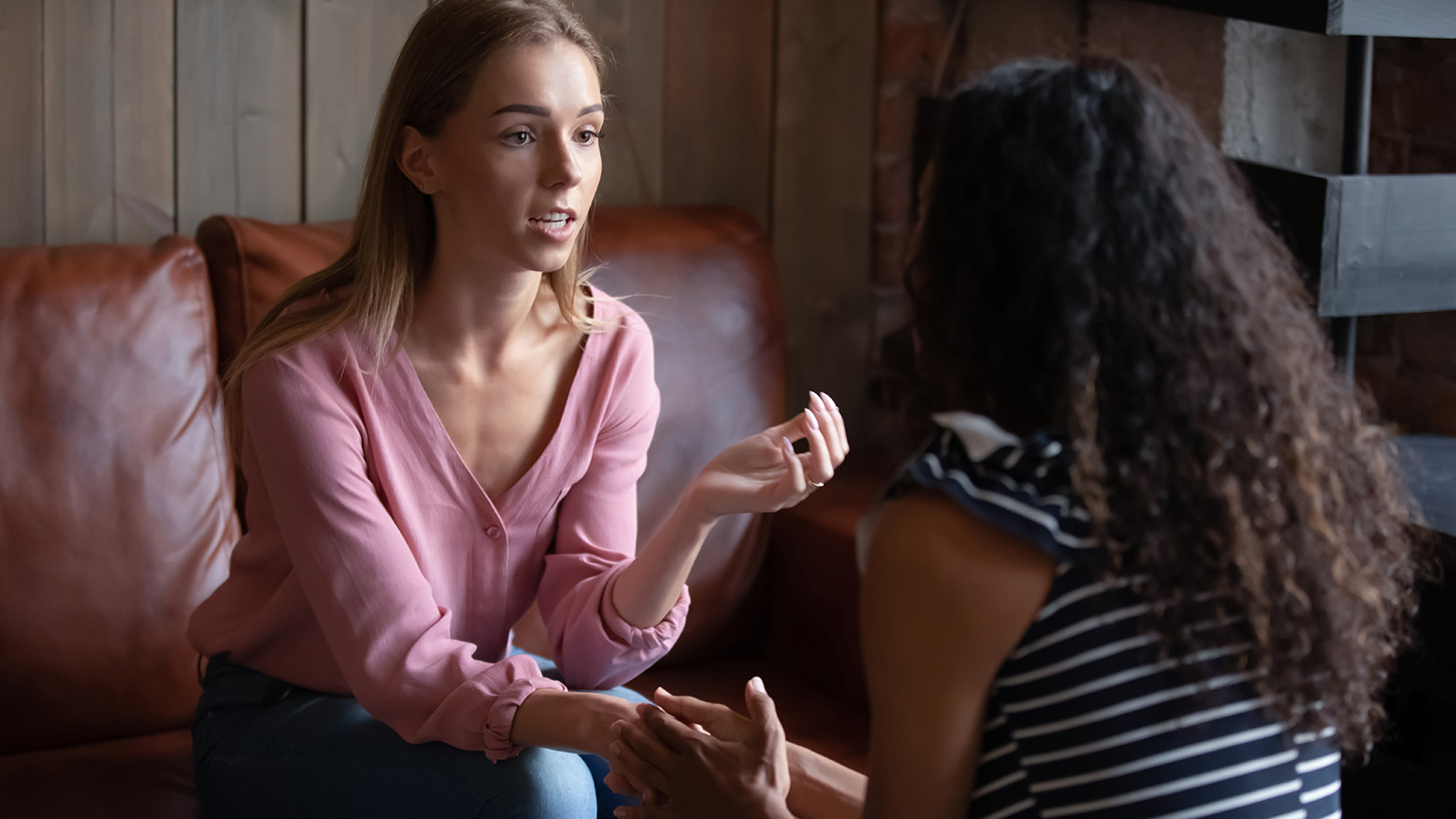 Caught in a Trauma Dumping Cycle? Signs You’re Oversharing and What to Do