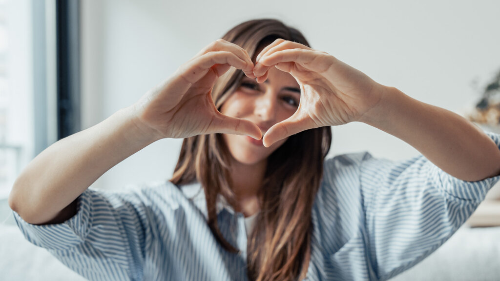 How To Practice Gratitude This Thanksgiving and Every Day