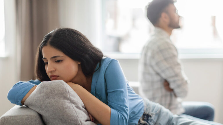 Feeling Lonely in a Relationship: Causes, Signs, and What to Do