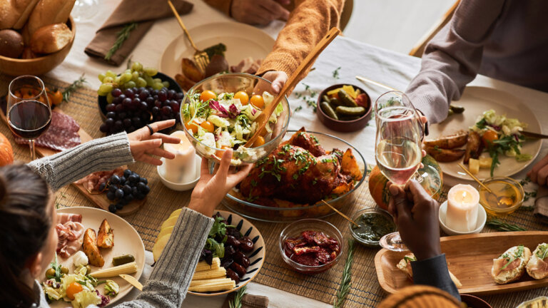 7 Tips to Survive the Holidays When You’re Struggling with an Eating Disorder