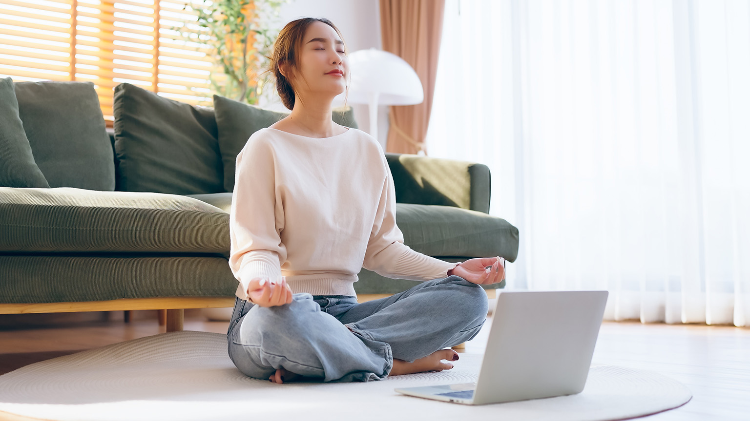 RAIN Meditation Is My Favorite Mindfulness Tool for Dealing With Big Feelings: Here’s How to Do It