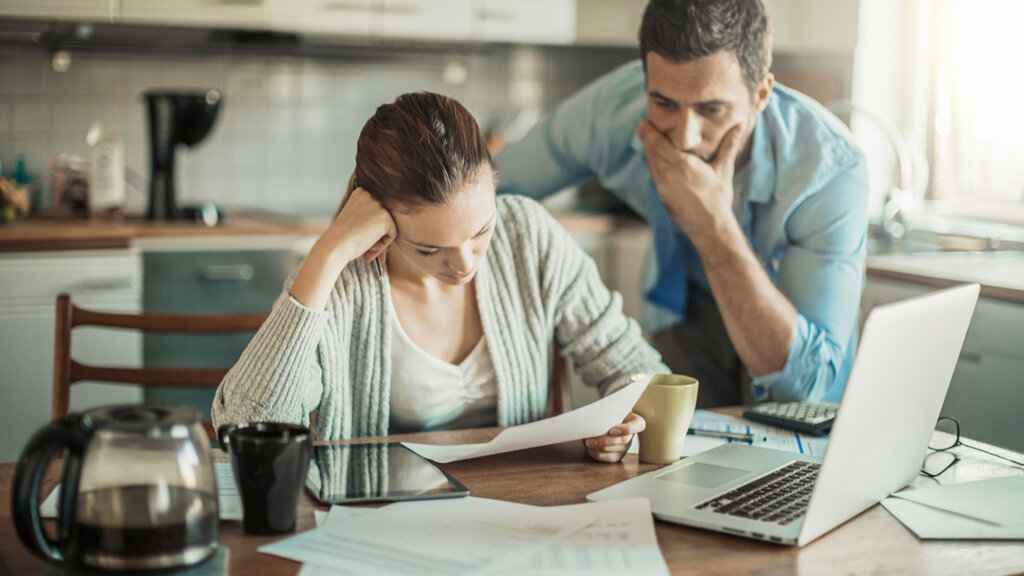 Financial Stress and Mental Health: What Money Worries Are Really Doing to Your Brain
