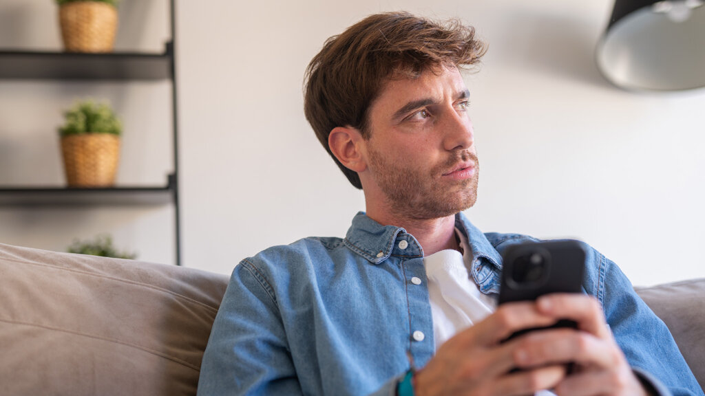 Am I Bipolar? What a Psychiatric Clinician Wants You to Know About Online Quizzes and Questionnaires
