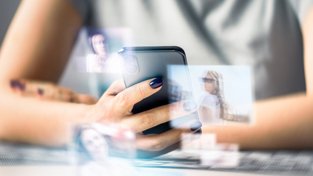 The Hidden Downsides of Using AI for Dating